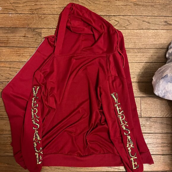 ❤️ Authentic Versace Red Sweatpants Set – Size Medium (Pre-Owned) ❤️ - Picture 3 of 5